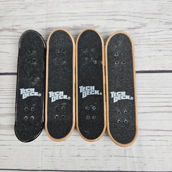 Tech Deck Lot of 4 Baker Skateboards Terry Kennedy Andrew Reynolds - Picture 2 of 2